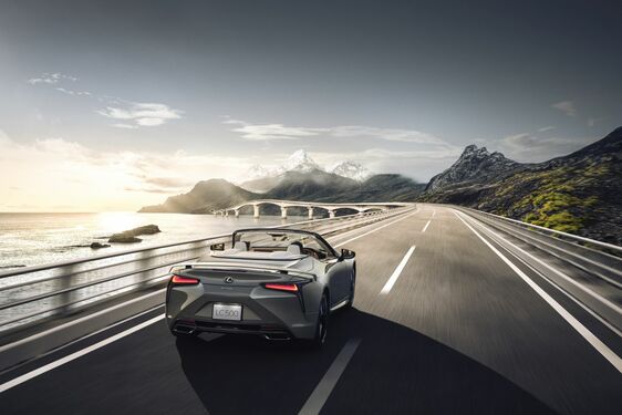 LC 500 i LC 500 Convertible Pinnacle