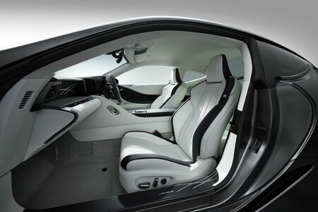 LEXUS LC 500 PINNACLE. KOLEKCJONERSKA WERSJA SPECJALNA DLA JAPONII
