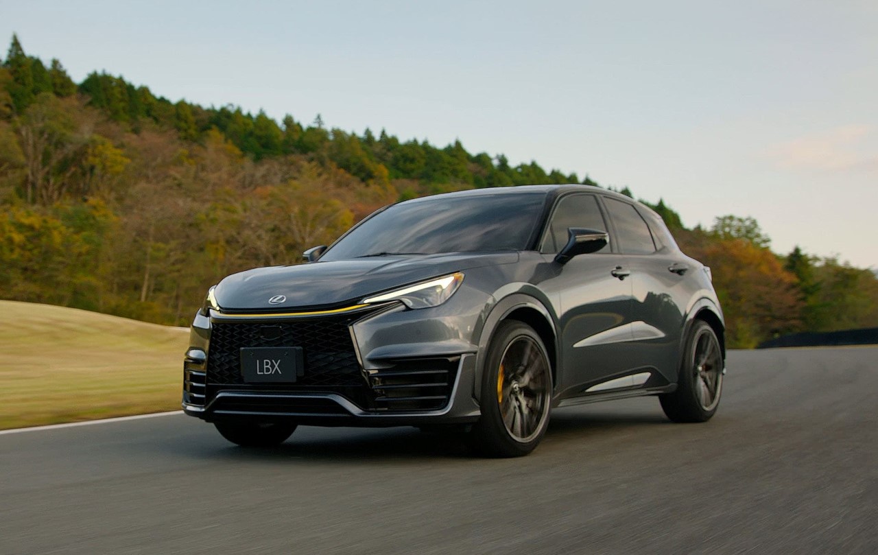 EKSTREMALNY LEXUS LBX MORIZO RR W LIMITOWANEJ WERSJI ORIGINAL EDITION. TYLKO 100 EGZEMPLARZY DLA JAPONII