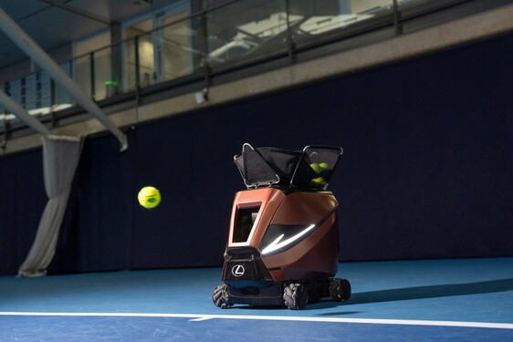LEXUS SIGNATURE SHOT. TENISOWY ROBOT TRENINGOWY INSPIROWANY PROTOTYPOWYM LEXUSEM LF-ZC