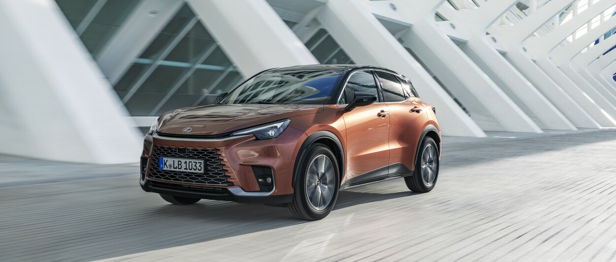JEDYNY TAK DOPRACOWANY MODEL W KLASIE. LEXUS LBX IMPONUJE JAKOŚCIĄ Z WYŻSZYCH SEGMENTÓW