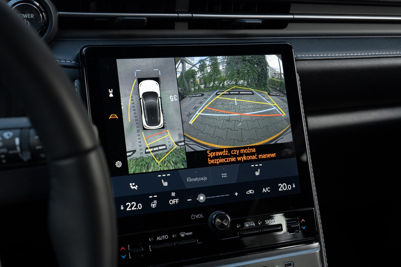 JEDYNY TAK DOPRACOWANY MODEL W KLASIE. LEXUS LBX IMPONUJE JAKOŚCIĄ Z WYŻSZYCH SEGMENTÓW