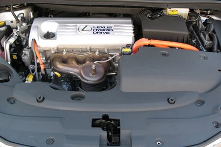 NIEZNANY W EUROPIE LEXUS HS. TO PIERWSZY WYŁĄCZNIE HYBRYDOWY MODEL MARKI