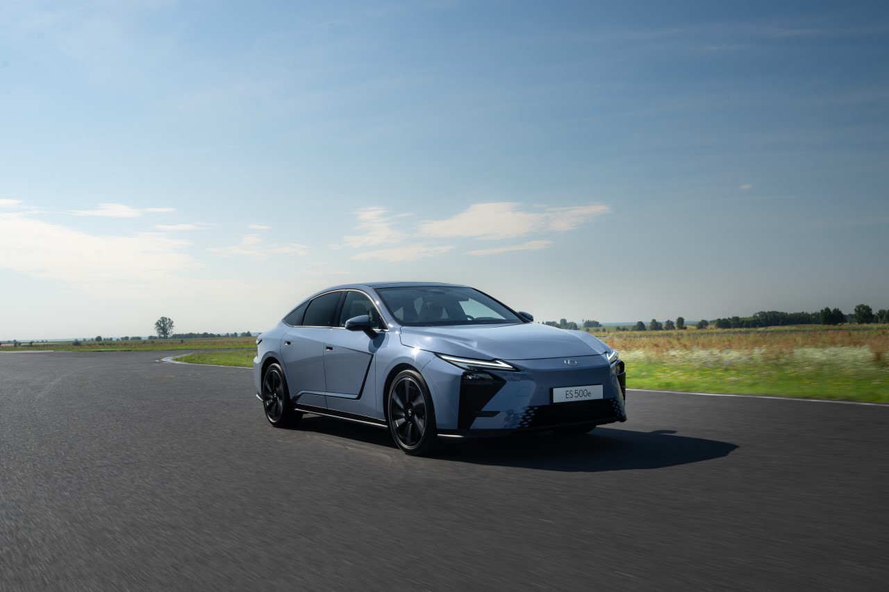 SENSORY CONCIERGE W NOWYM LEXUSIE ES. WYJĄTKOWE PARTNERSTWO Z GIVAUDAN