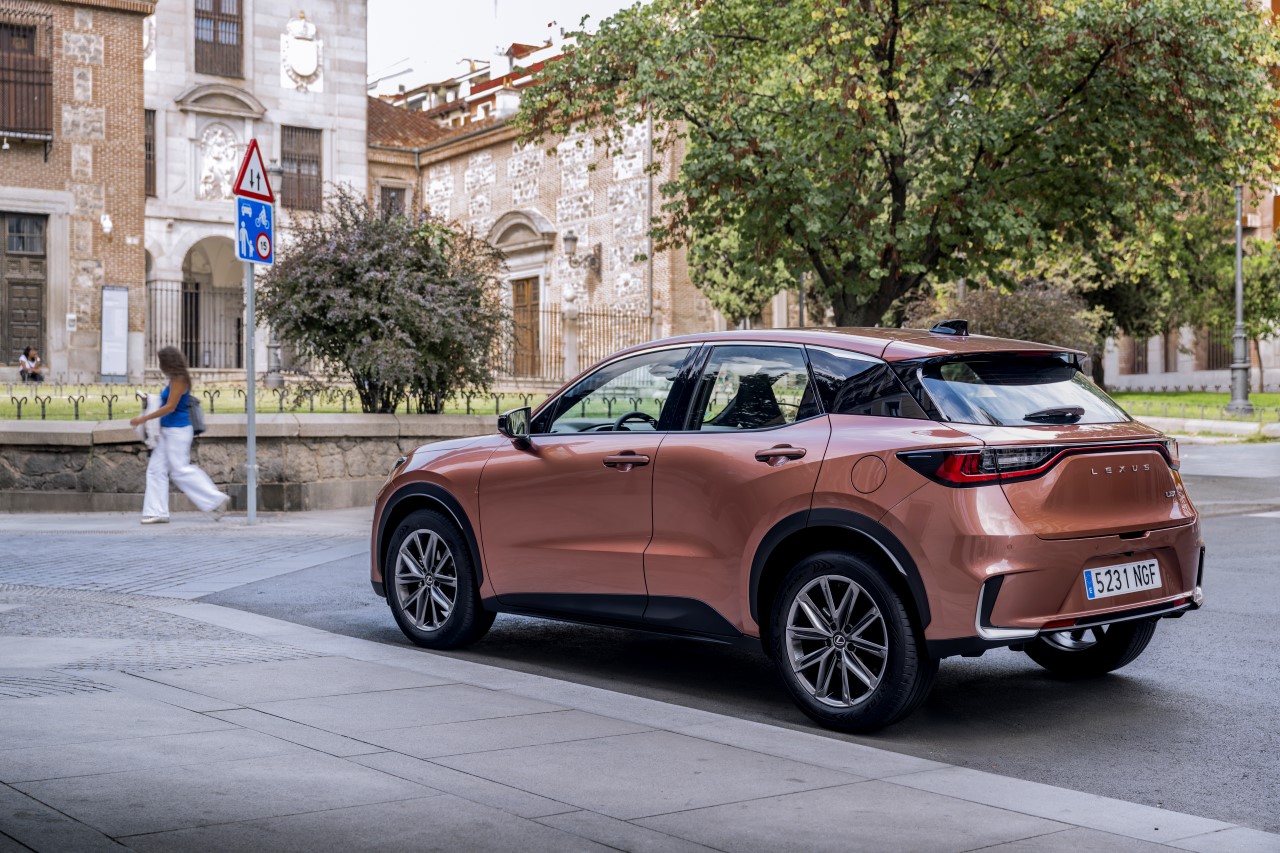 TRZY KWARTAŁY SPRZEDAŻOWYCH REKORDÓW LEXUSA. LBX BESTSELLEREM W EUROPIE