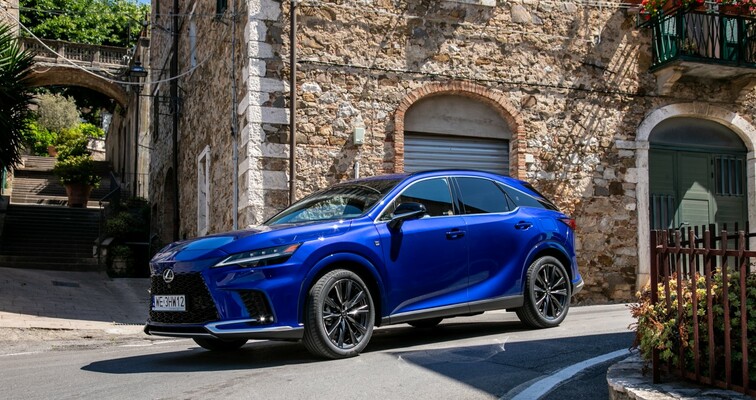 LEXUS SPRZEDAŁ JUŻ PONAD 15 MLN SAMOCHODÓW NA ŚWIECIE