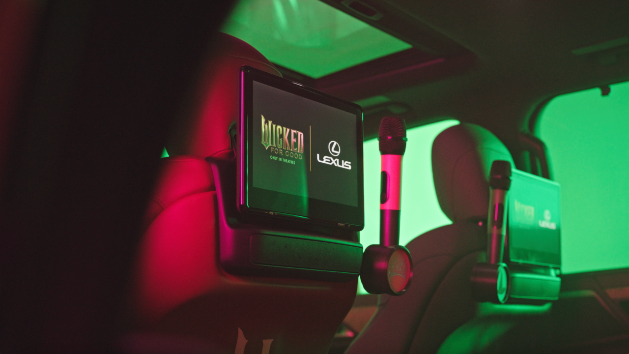 UNIKALNY LEXUS LX KARAOKE Z OKAZJI FILMOWEJ PREMIERY