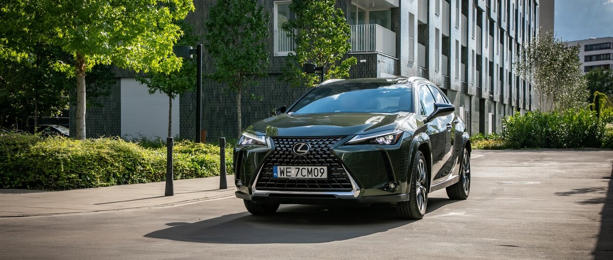 LEXUS UX W WYPRZEDAŻY ROCZNIKA. NAJWIĘKSZA KORZYŚĆ DLA NAJPOPULARNIEJSZYCH WERSJI