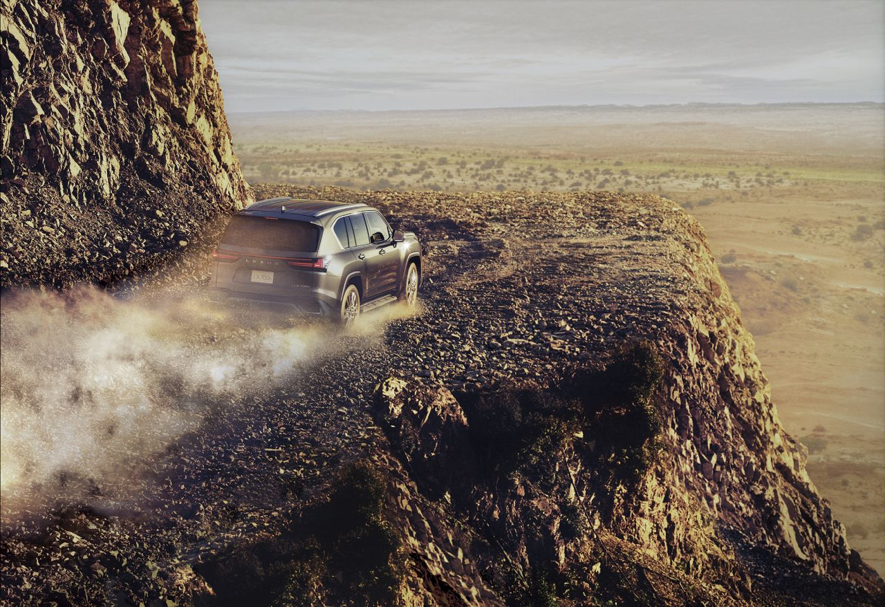 30 LAT LEXUSA LX. PRAWDZIWY SAMOCHÓD TERENOWY KLASY PREMIUM