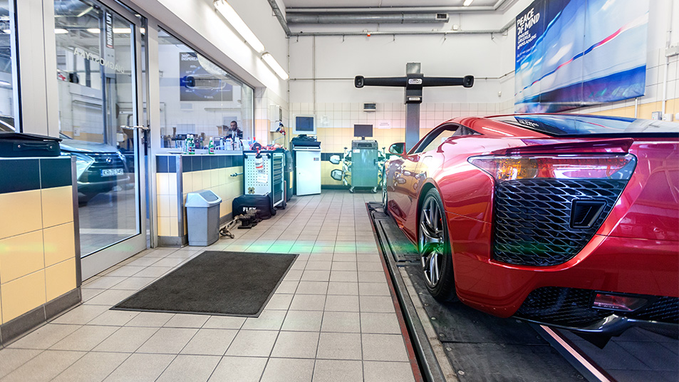 POLSKIE SALONY LEXUSA Z NAJLEPSZYMI WYNIKAMI SPRZEDAŻY W EUROPIE