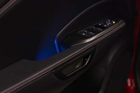 WNĘTRZE LEXUSA LBX NAGRODZONE. NAJWYŻSZA JAKOŚĆ WYKONANIA, ERGONOMIA I NOWOCZESNE TECHNOLOGIE