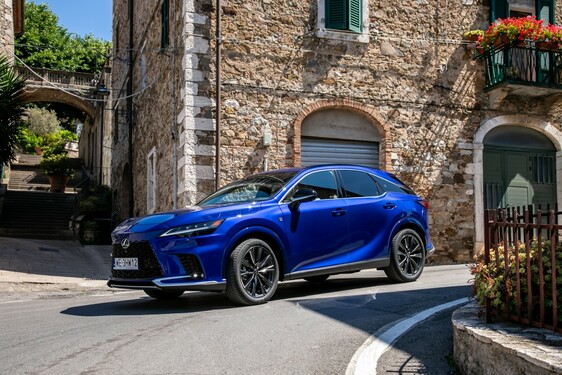 LEXUS Z GLOBALNYM REKORDEM SPRZEDAŻY