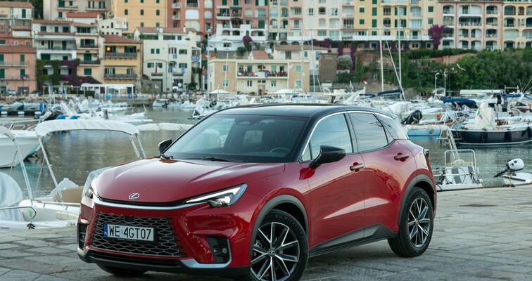 FINAŁ WYPRZEDAŻY W SALONACH LEXUSA. SPECJALNY KREDYT, LEASING 102,9% I OBNIŻONE RATY W KINTO ONE