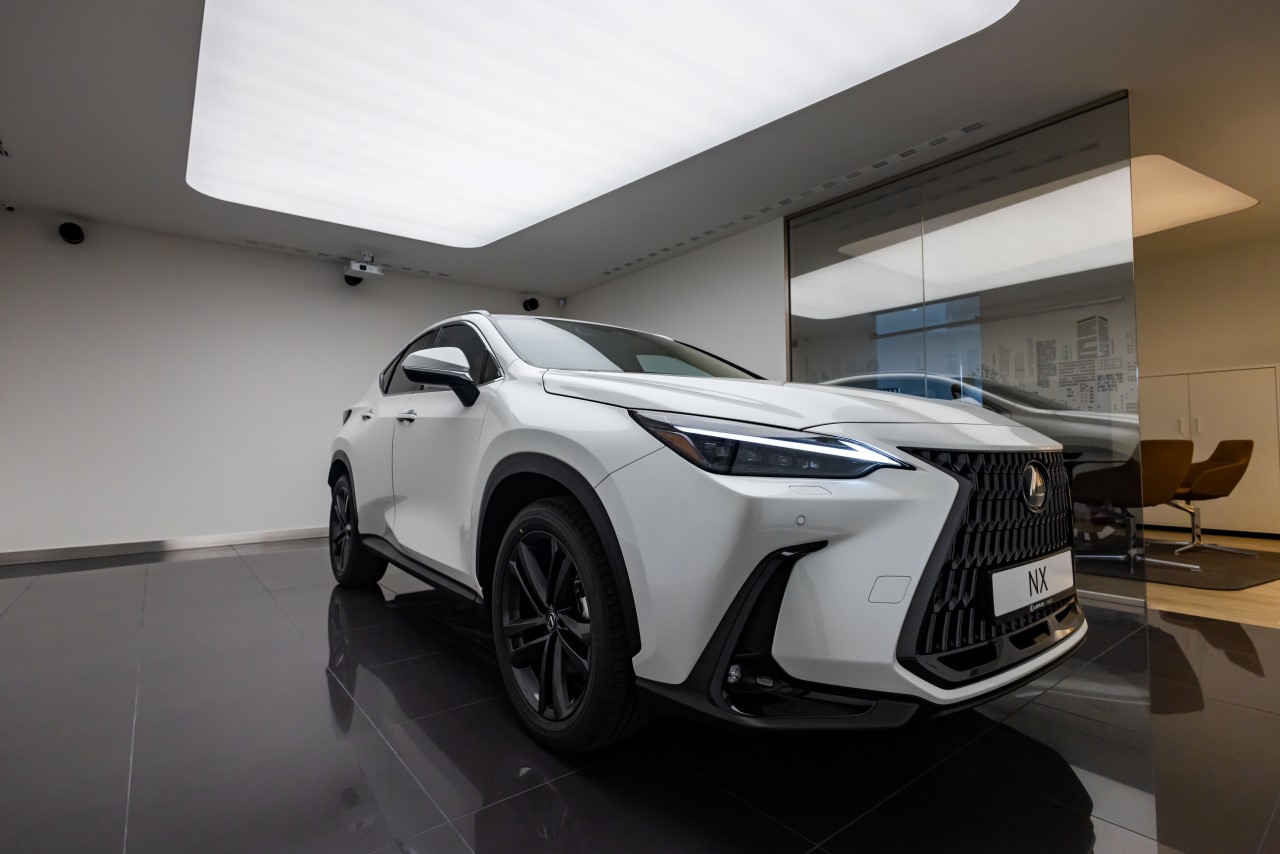 LEXUS WYRÓŻNIONY PRZEZ FRANCUSKĄ ORGANIZACJĘ KONSUMENCKĄ