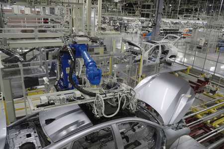 W JAPONII RUSZYŁA PRODUKCJA NOWEGO LEXUSA ES