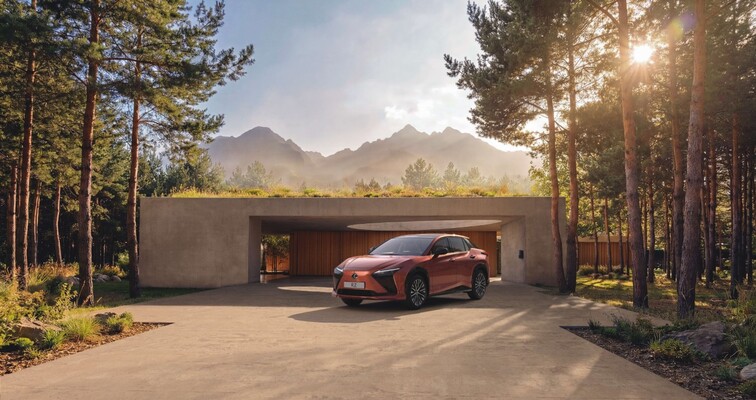 KAMPANIA REKLAMOWA NOWEGO LEXUSA RZ PREZENTUJE WYJĄTKOWE DETALE ELEKTRYCZNEGO SUV-A