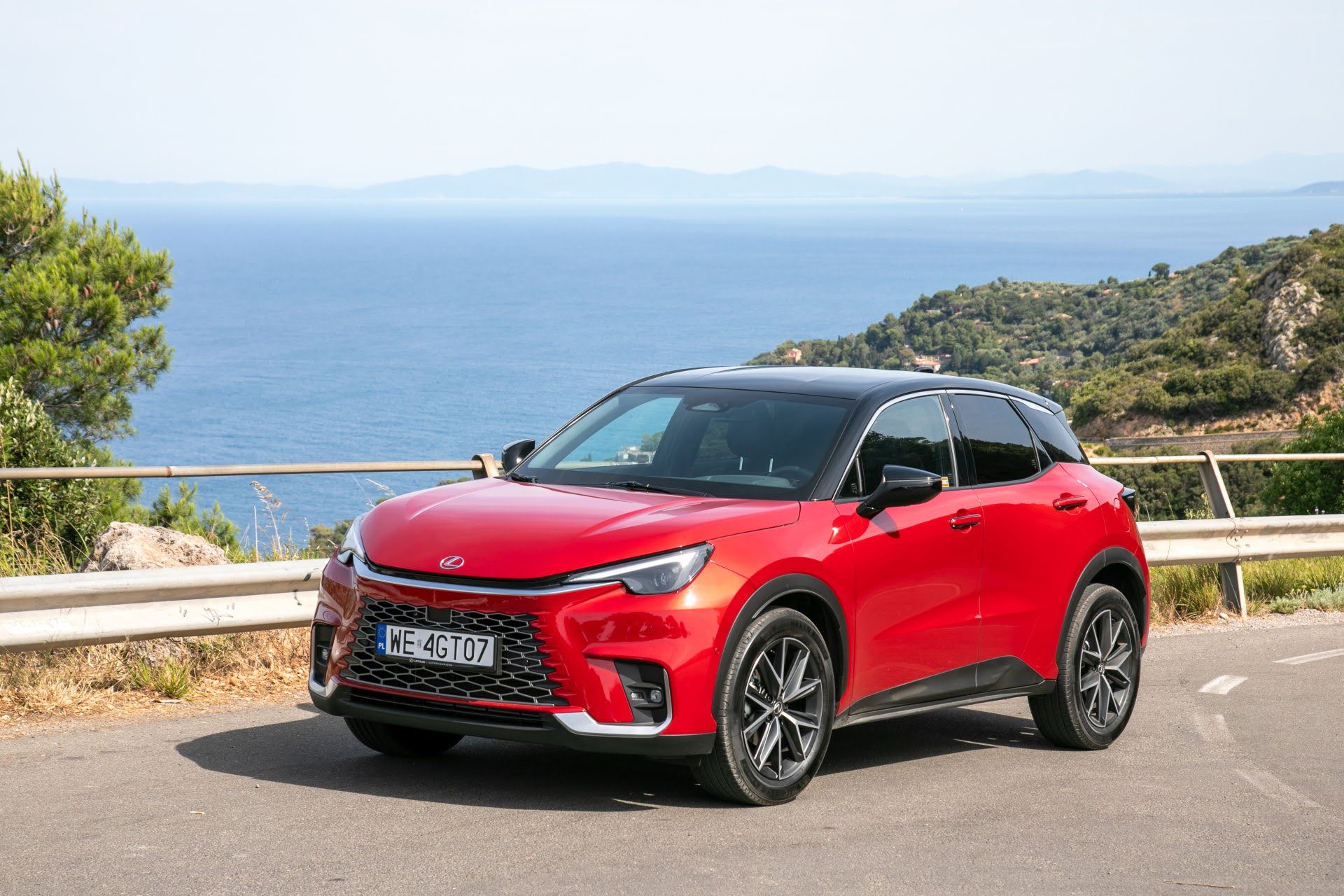 LEXUS NX W TOP3 NAJPOPULARNIEJSZYCH SAMOCHODÓW KLASY PREMIUM W POLSCE