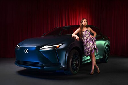 LEXUS RZ BLUE IN GREEN EDITION. WYJĄTKOWY SAMOCHÓD STWORZONY W HOŁDZIE IKONIE JAZZU
