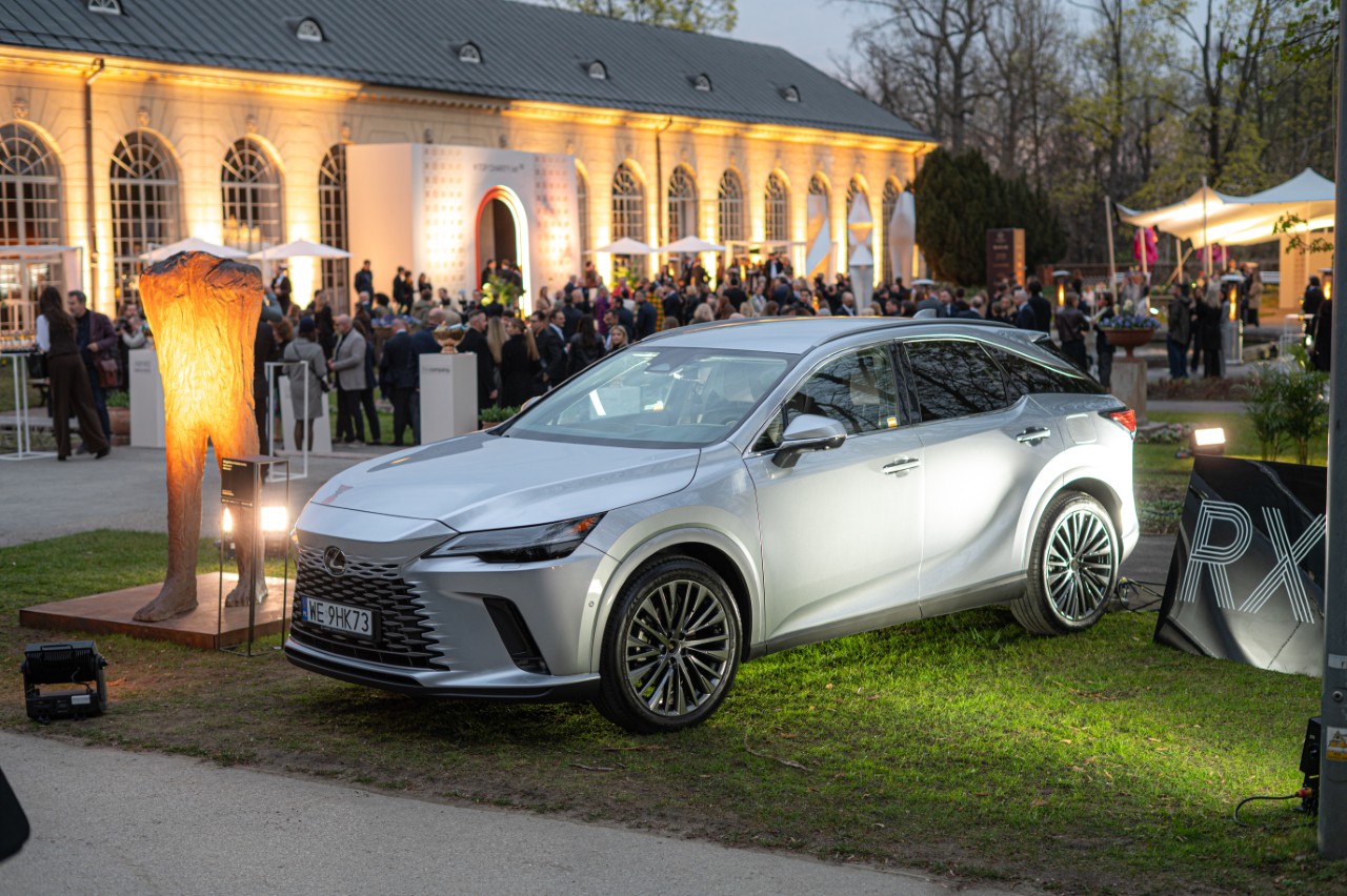 LEXUS PARTNEREM WERNISAŻU ORAZ WYSTAWY TOP CHARITY ART 2026