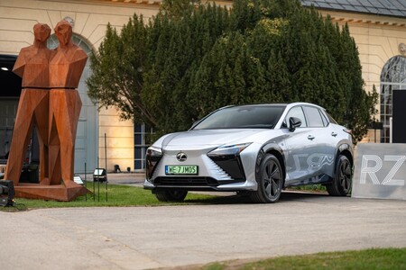 LEXUS PARTNEREM WERNISAŻU ORAZ WYSTAWY TOP CHARITY ART 2026