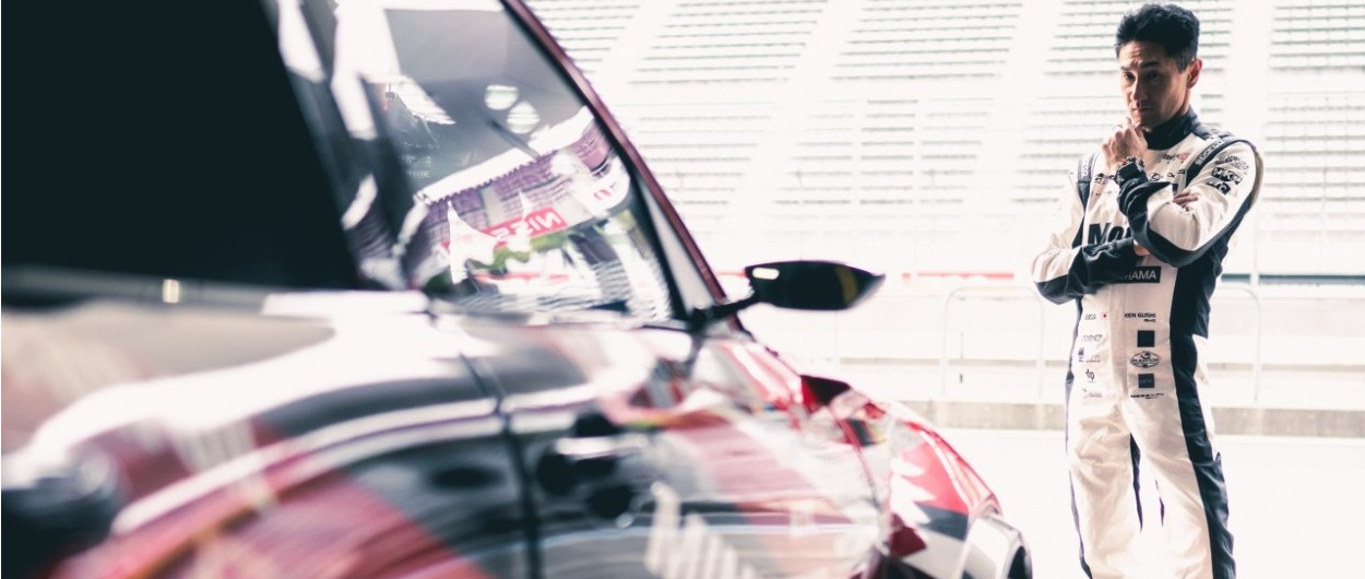 DRIFTINGOWY LEXUS LBX MORIZO RR ZADEBIUTOWAŁ NA TORZE FUJI. POD MASKĄ KULTOWY SILNIK I PONAD 1000 KM