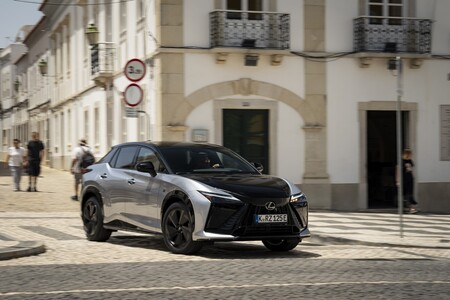 DNI OTWARTE NOWEGO LEXUSA RZ. ELEKTRYCZNY SUV Z PRZEŁOMOWYM UKŁADEM STEER-BY-WIRE