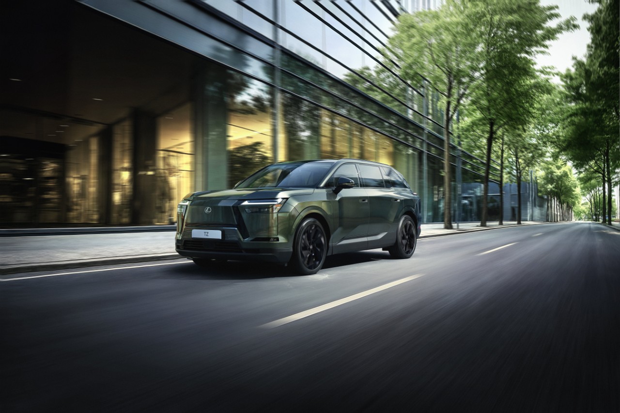 ŚWIATOWA PREMIERA NOWEGO LEXUSA TZ. ELEKTRYCZNY SUV Z SZEŚCIOMA MIEJSCAMI