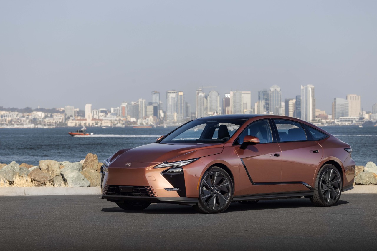 LEXUS ES 2026