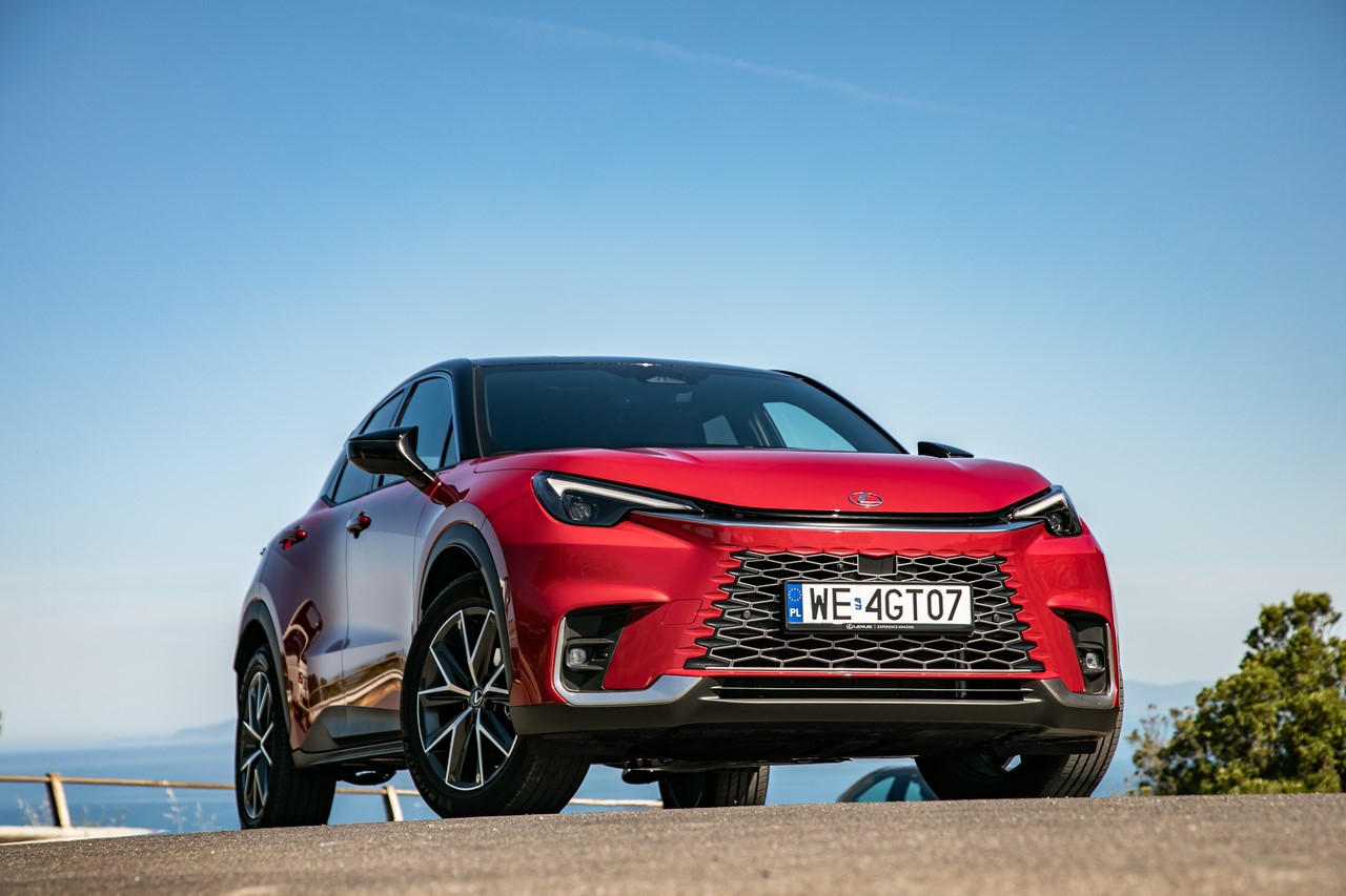 LEXUS SPRZEDAŁ W POLSCE PONAD 70 TYS. HYBRYD. NX NAJPOPULARNIEJSZYM MODELEM