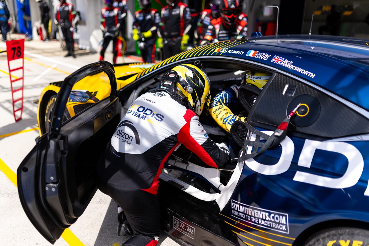 LEXUS RC F LMGT3 PO RAZ TRZECI W 24-GODZINNYM WYŚCIGU LE MANS. SPECJALNE BARWY NA 94. EDYCJĘ