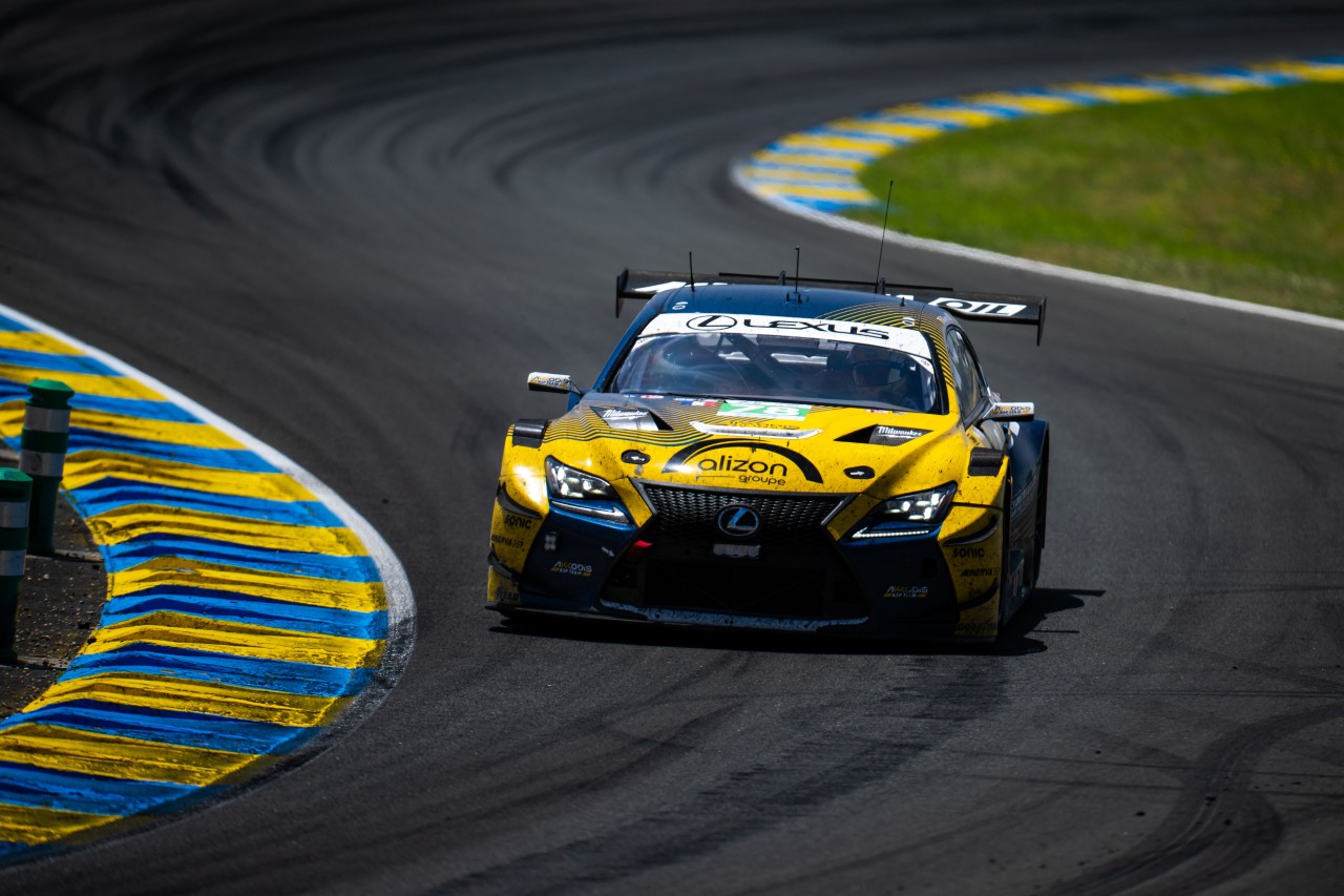 HISTORYCZNE PODIUM LEXUSA W 24H LE MANS
