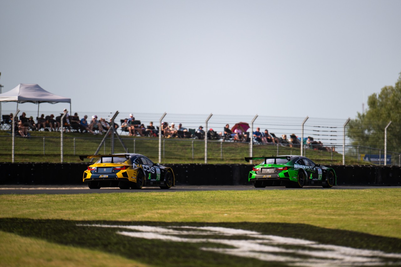 HISTORYCZNE PODIUM LEXUSA W 24H LE MANS