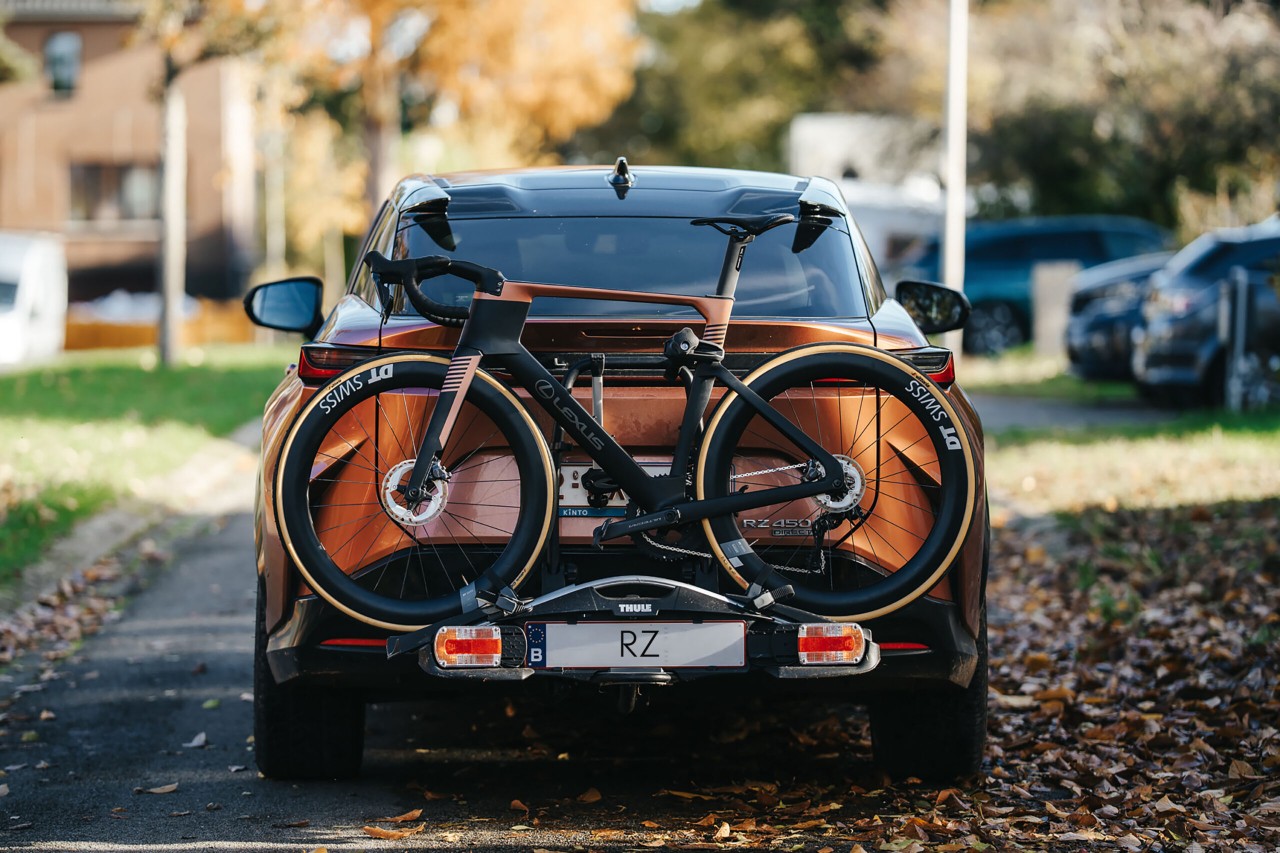 LEXUS RACE BIKE. INNOWACYJNY ROWER SZOSOWY LEXUSA O NIESAMOWITYCH OSIĄGACH