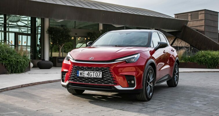 LBX i NX bestsellerami Lexusa w Polsce. Marka ze wzrostem wśród klientów indywidualnych