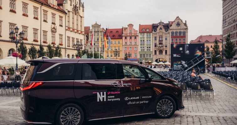 Zelektryfikowane Lexusy we flocie 26. Międzynarodowego Festiwalu Filmowego Nowe Horyzonty we Wrocławiu