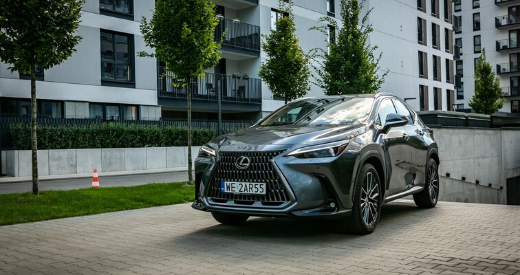 Lexus NX wyznacza standardy bezpieczeństwa. SUV z tytułem Top Safety Pick+ 2026