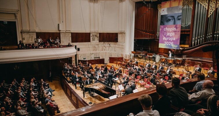 Zelektryfikowane Lexusy dla gwiazd 22. edycji festiwalu „Chopin i jego Europa”