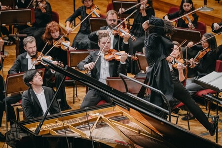 Zelektryfikowane Lexusy dla gwiazd 22. edycji festiwalu „Chopin i jego Europa”