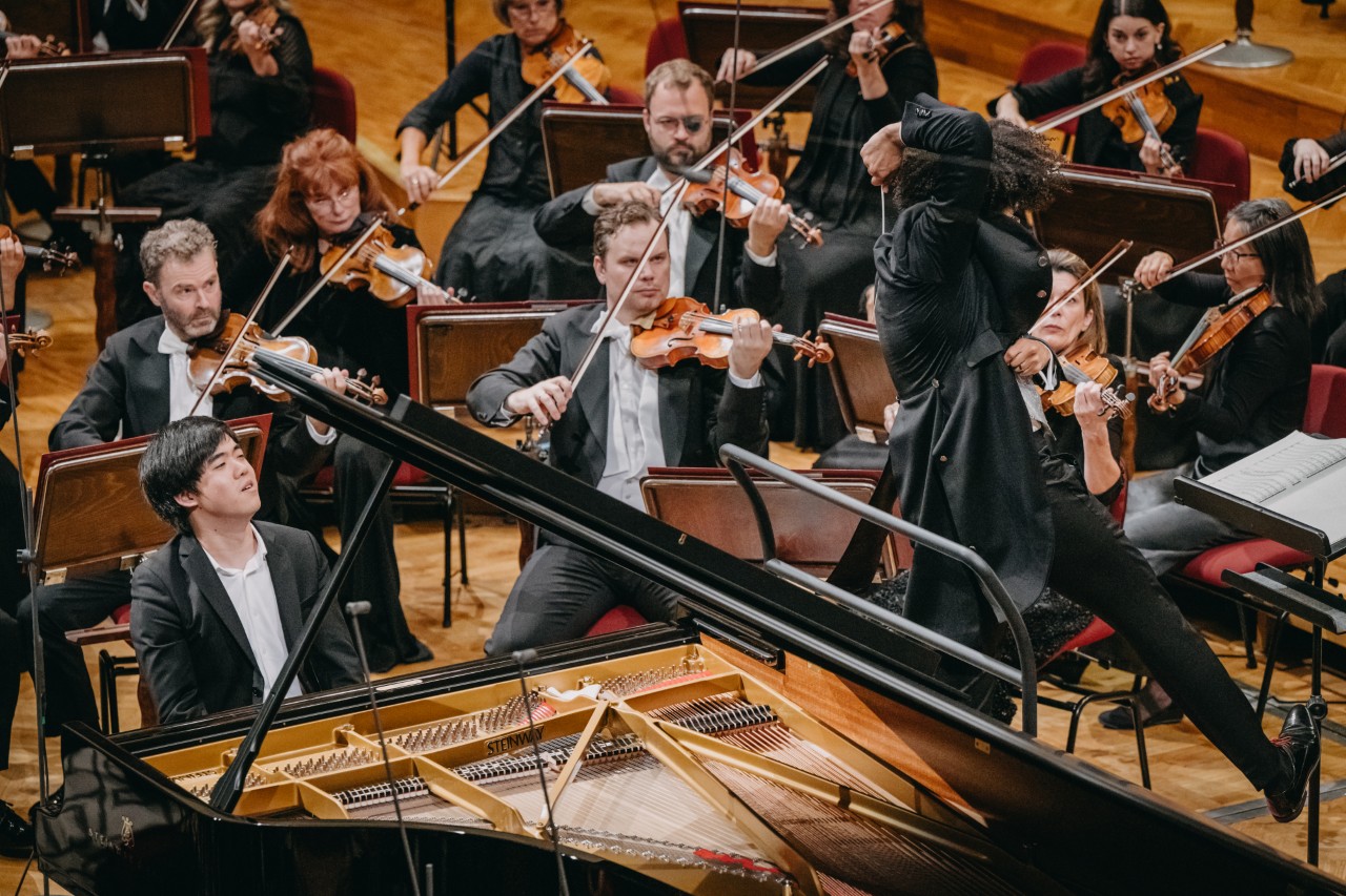 Zelektryfikowane Lexusy dla gwiazd 22. edycji festiwalu „Chopin i jego Europa”