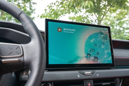 Nowy Lexus NX 2027