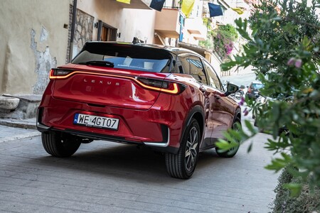Lexus wyborem numer 1 wśród klientów indywidualnych. LBX bezkonkurencyjny w segmencie