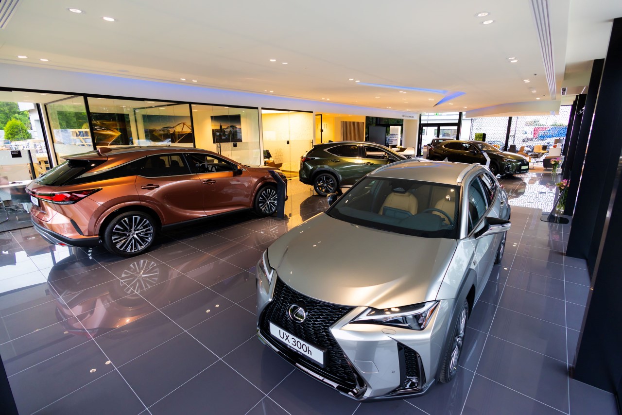 Lexus zwyciężył w Wielkim Teście Salonów 2026 magazynu Auto Świat wśród marek premium