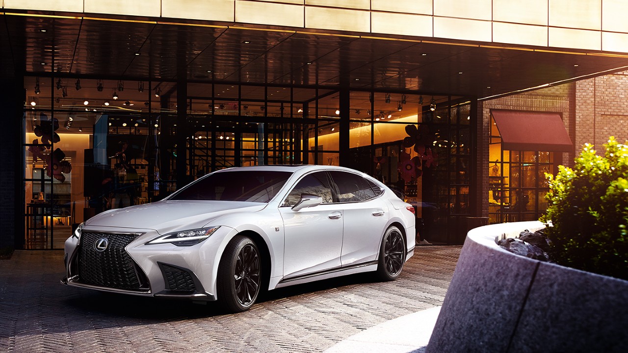 Niezawodność samochodów Lexusa potwierdzona. To marka premium nr 1 w rankingu iSeeCars