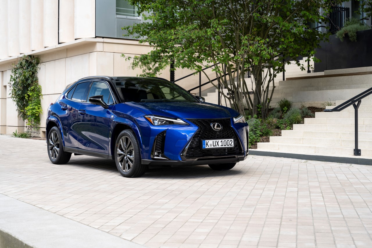 Lexus UX w ofercie Final Edition od 149 900 zł. Bogato wyposażone wersje z krótkim terminem odbioru