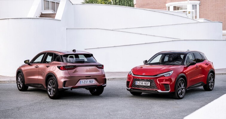LBX bestsellerem Lexusa w Europie, NX 450h+ najpopularniejszą hybrydą plug-in