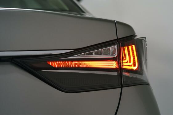 GS 200t