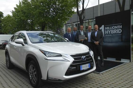 2015 NX