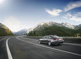 LS 600h 2012
