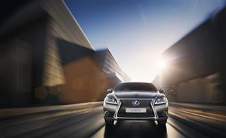 LS 600h 2012