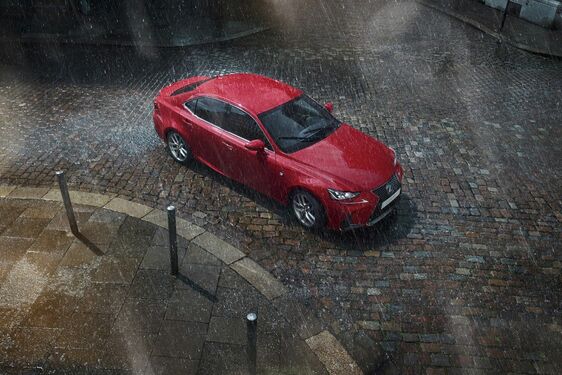 Sprawdzono: Lexus IS przyciąga wzrok